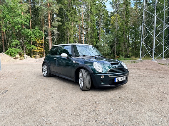 MINI Cooper S 3 of 16
