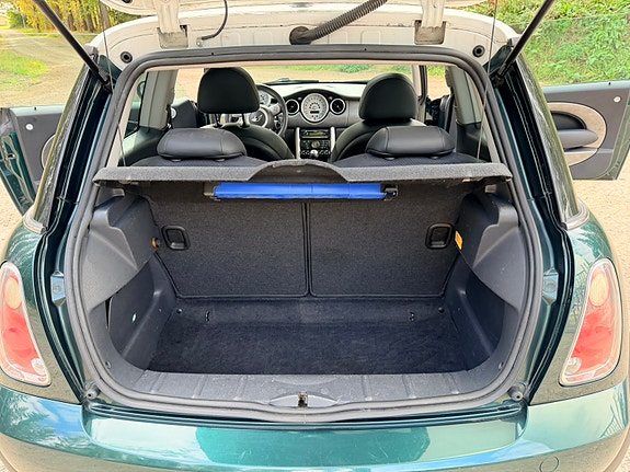 MINI Cooper S 13 of 16
