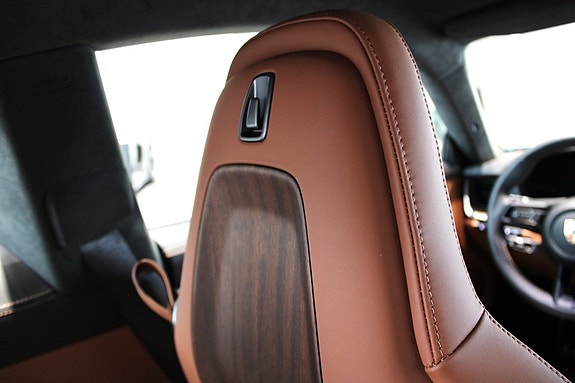 Porsche 911 GT3 22 of 24