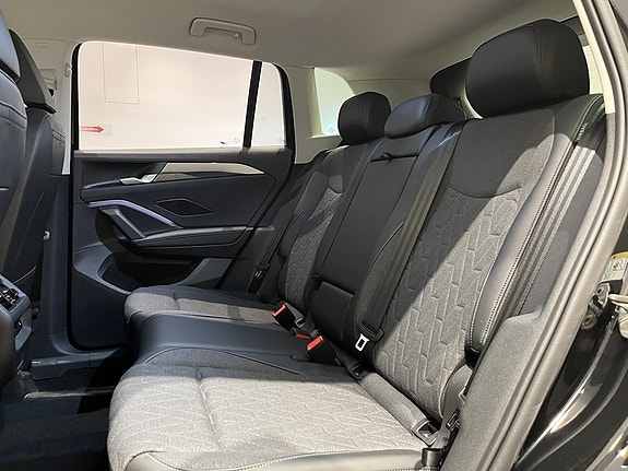 Volkswagen Tiguan 11 of 25
