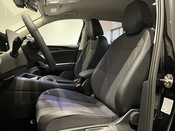Volkswagen Tiguan 13 of 25