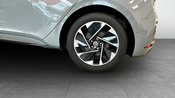Volkswagen ID.3 6 of 13