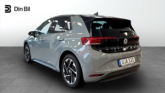 Volkswagen ID.3 3 of 13