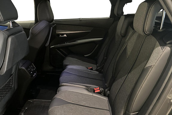 Peugeot 5008 12 of 15