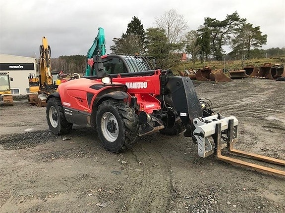 Manitou MT1335 EASY ST3B 3 of 9