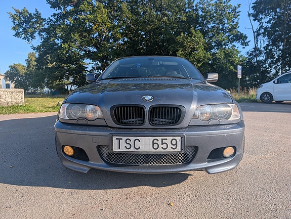 BMW 330Ci 2 of 23