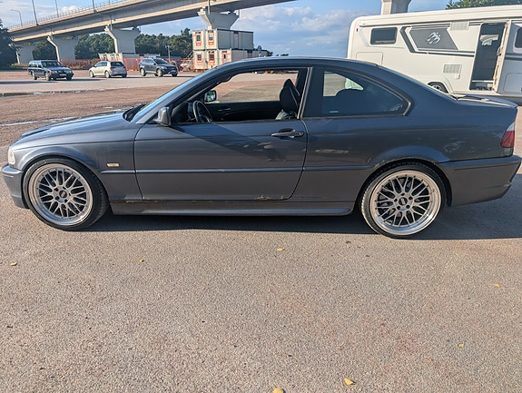 BMW 330Ci 8 of 23