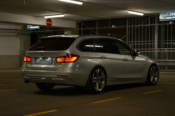 BMW 320d 3 of 9