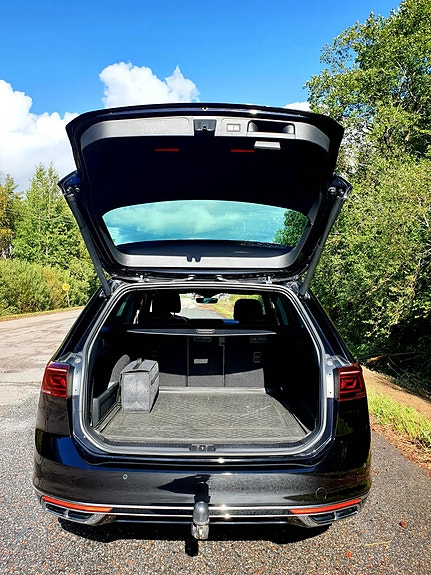 Volkswagen Passat 6 of 13