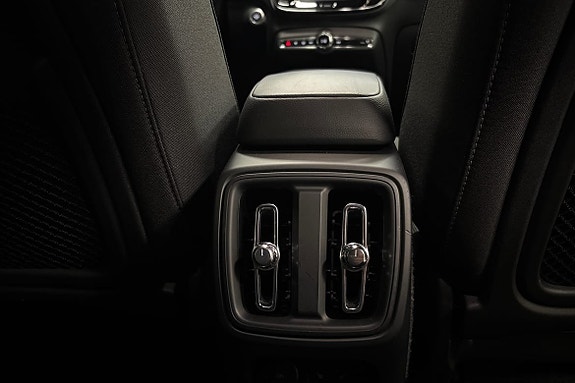 Volvo XC40 25 of 26