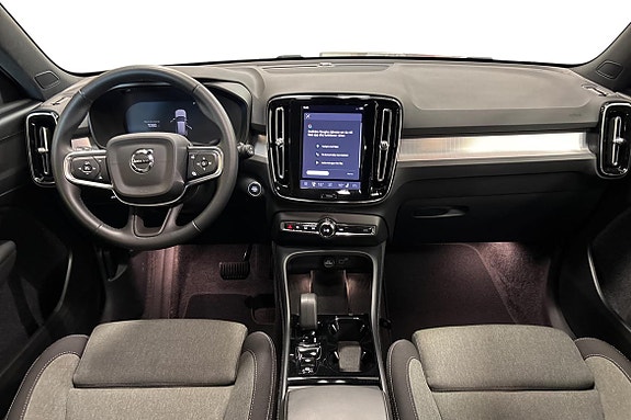 Volvo XC40 9 of 26