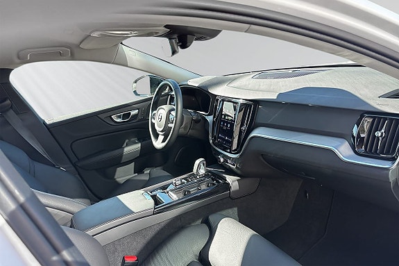 Volvo V60 10 of 15