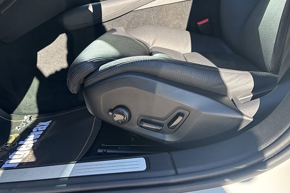 Volvo V60 15 of 15