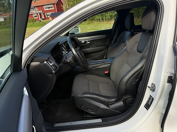 Volvo V90 7 of 15