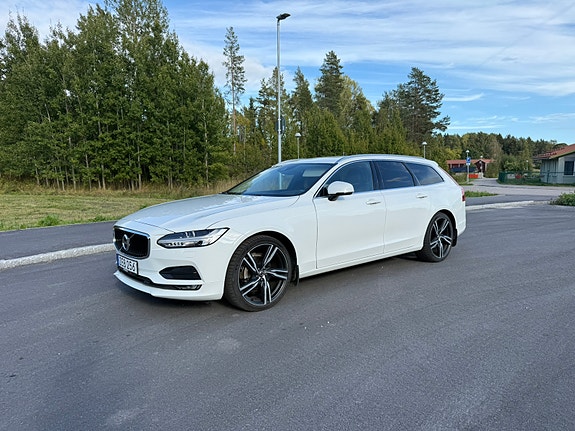 Volvo V90 4 of 15