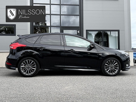Ford Focus 18 of 30