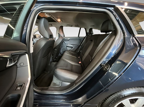 Volvo V60 10 of 11