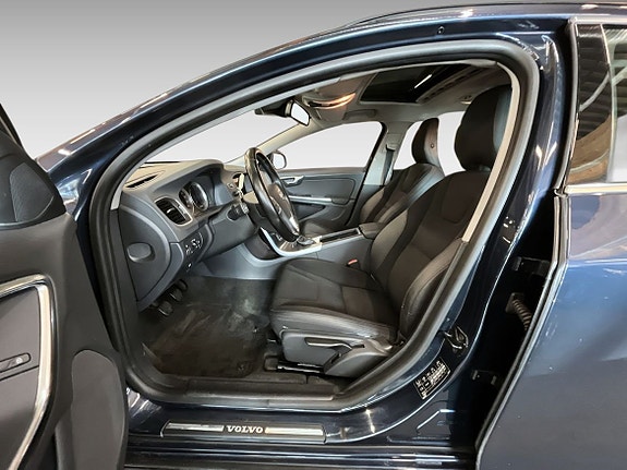 Volvo V60 9 of 11