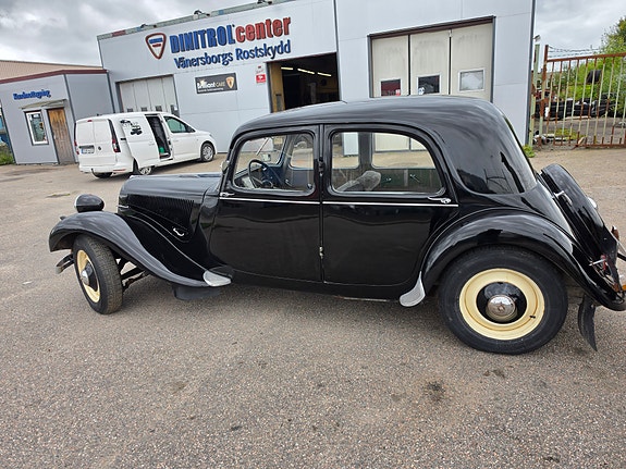 Citroen Traction Avant 4 of 9