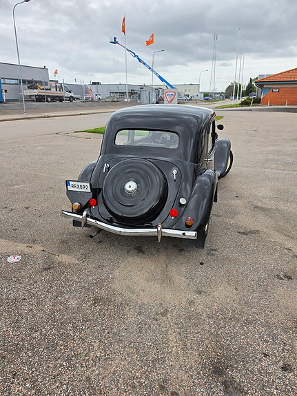 Citroen Traction Avant 5 of 9
