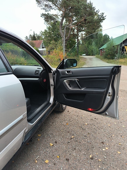 Subaru Outback 6 of 9