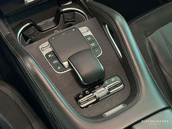 Mercedes-Benz GLE53 14 of 24