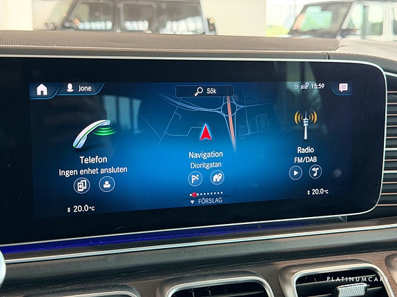 Mercedes-Benz GLE53 13 of 24
