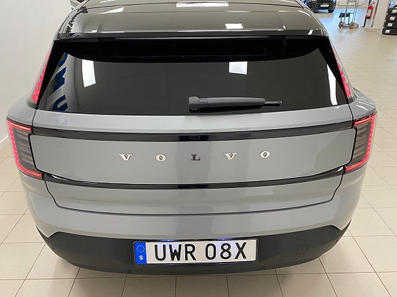 Volvo EX30 8 of 17
