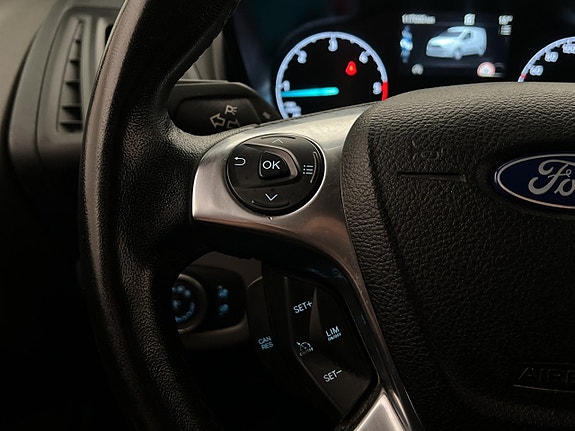 Ford Transit Connect 18 of 30