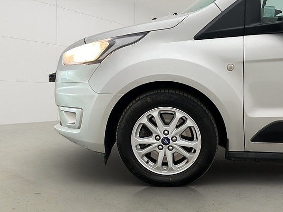 Ford Transit Connect 28 of 30