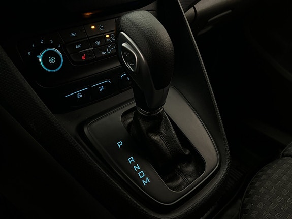 Ford Transit Connect 25 of 30