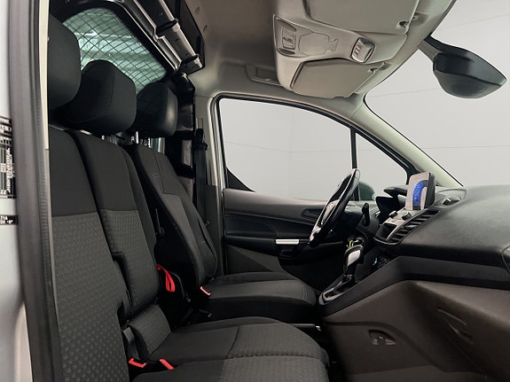 Ford Transit Connect 26 of 30