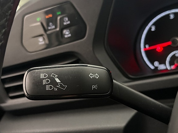 Volkswagen Caddy 16 of 30