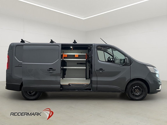 Renault Trafic 11 of 30