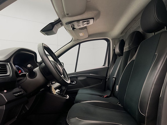 Renault Trafic 16 of 30