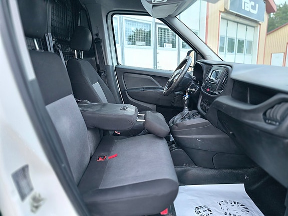 Fiat Doblo 12 of 19