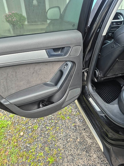 Audi A4 allroad 12 of 16