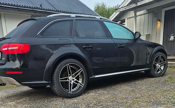 Audi A4 allroad 2 of 16