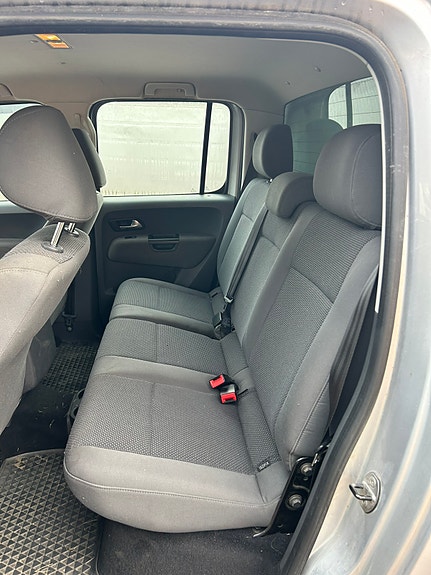 Volkswagen Amarok 7 of 8