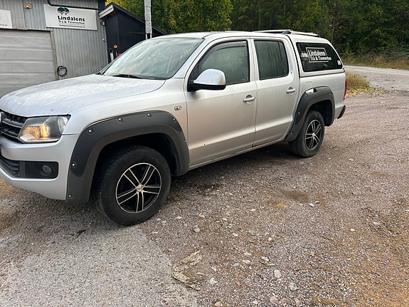 Volkswagen Amarok 2 of 8