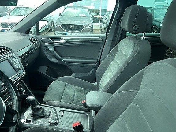 Volkswagen Tiguan 3 of 4