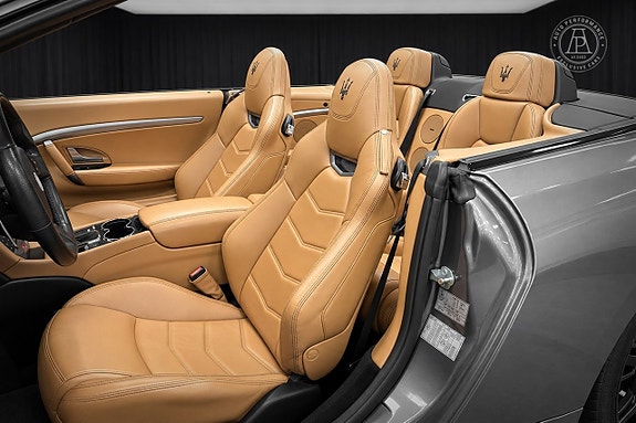 Maserati GranCabrio 9 of 12