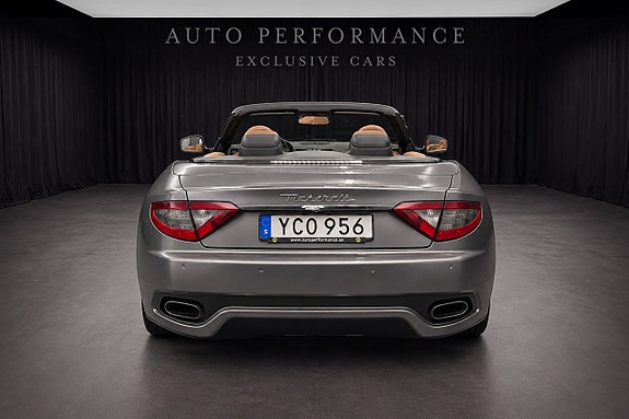Maserati GranCabrio 6 of 12