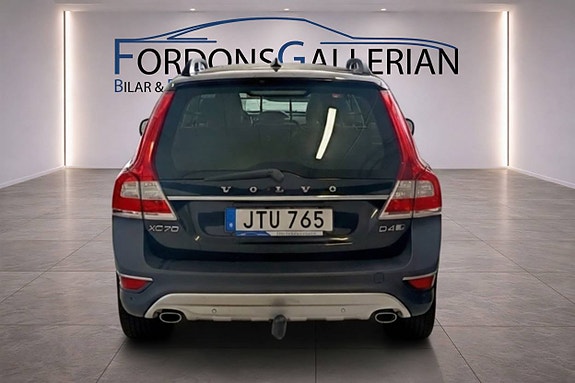 Volvo XC70 5 of 15