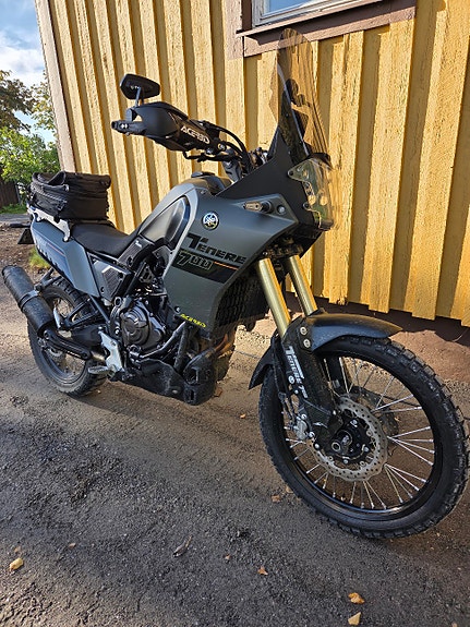 Yamaha TÉNÉRÉ 700 2 of 8