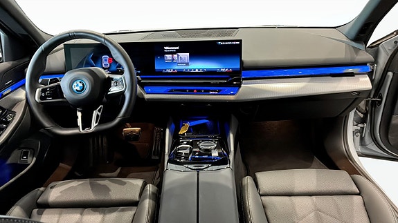 BMW 530e 4 of 9