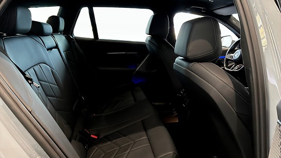 BMW 530e 5 of 9