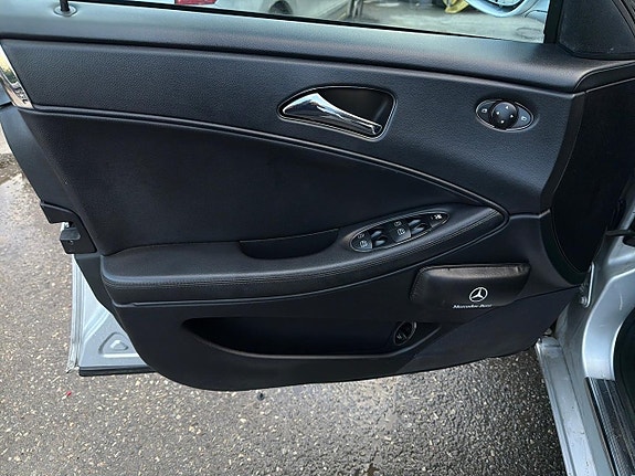 Mercedes-Benz CLS350 20 of 22