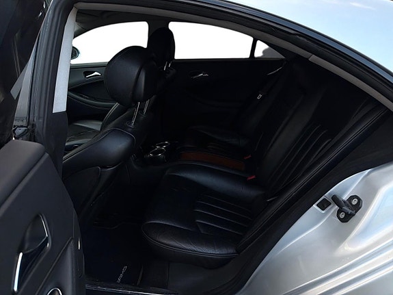 Mercedes-Benz CLS350 14 of 22