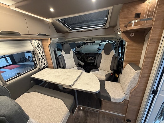 Knaus VAN TI 650 MEG/Aut/Långbädd /Lithium/Solcell 9 of 14